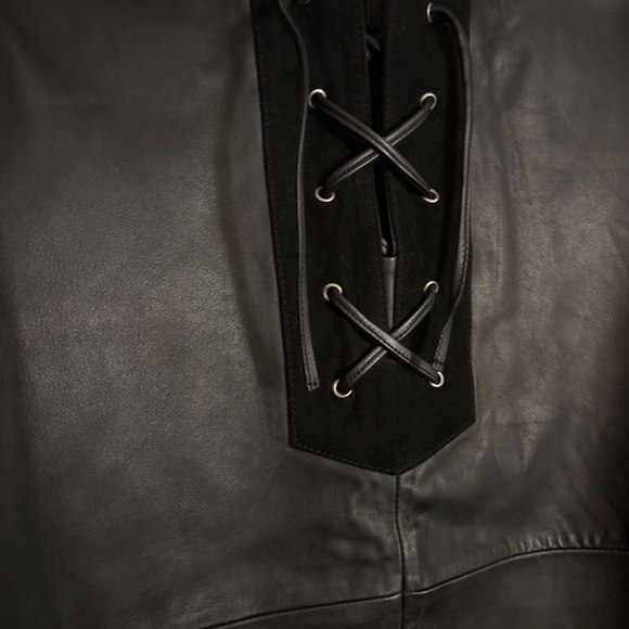 Black leather top back zip up size M or 38 - Picture 2 of 7
